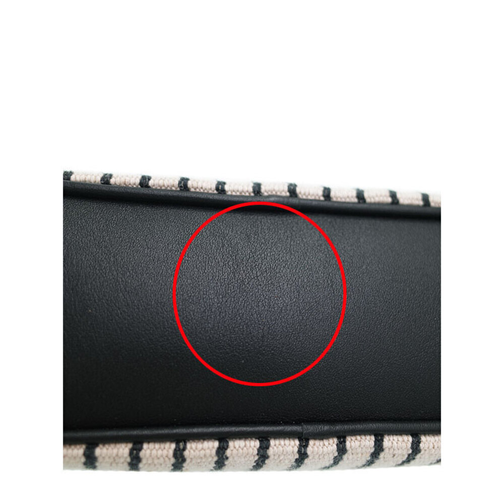 Saint Laurent Quilted Matelasse Paris Lou Camera Chain Shoulder Bag - Picture 5 of 9